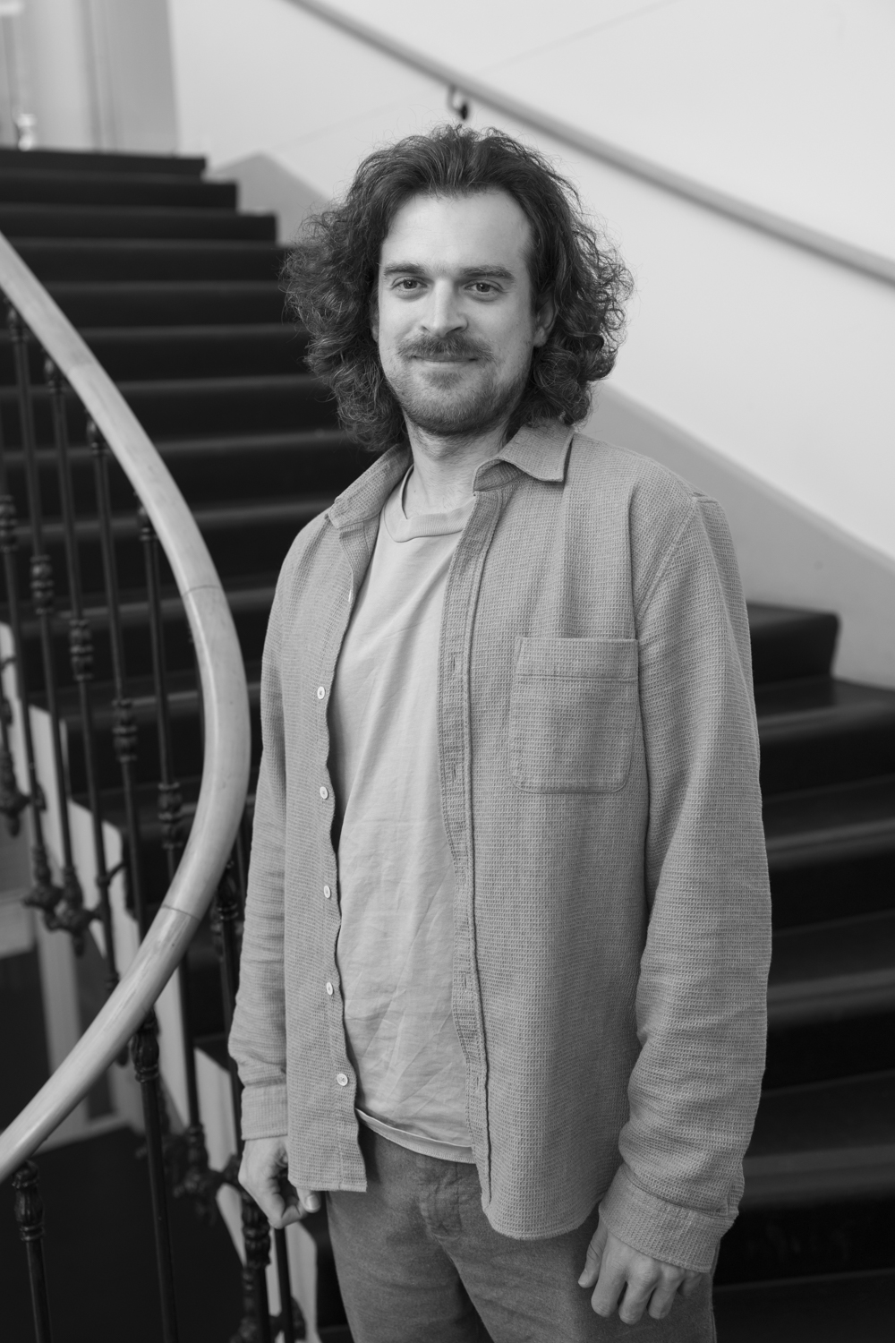 Dr. Enzo Brox