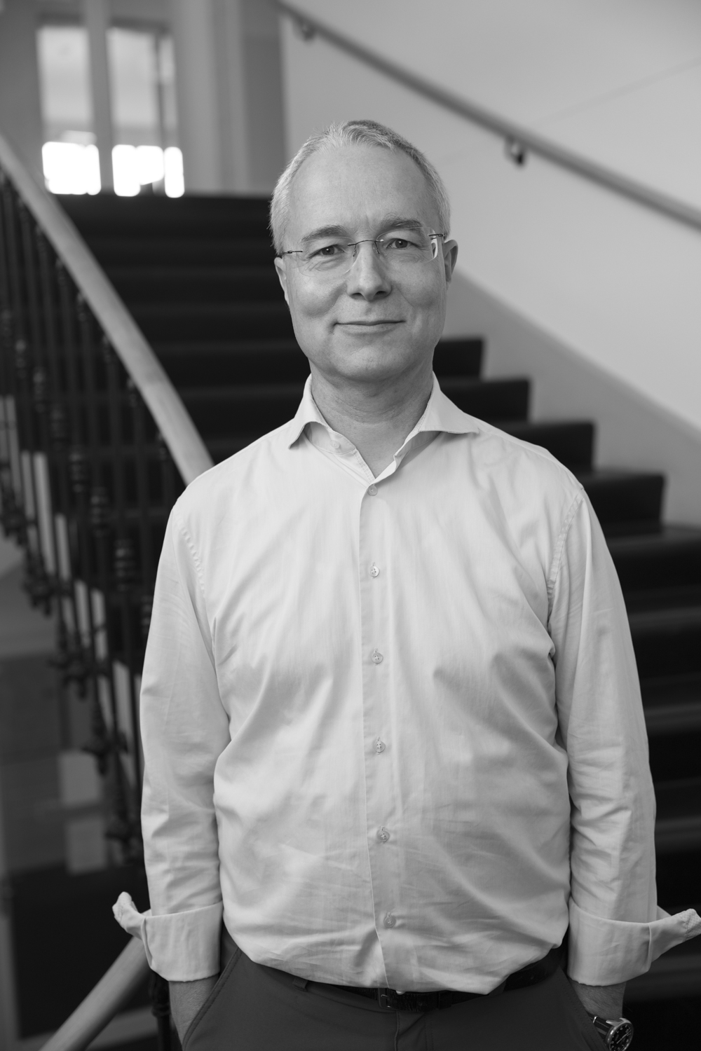 Prof. Dr. Dirk Niepelt